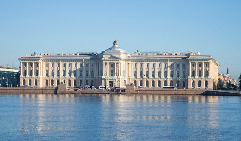 Портреты на фоне города: Анна Иоанновна и Елизавета Петровна (с посещением Сампсониевского собора и Музея Императорского фарфорового завода) – автобусные экскурсии для организованных групп 