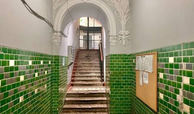 Интерьер подъезда – пешеходные экскурсии от 2300 рублей