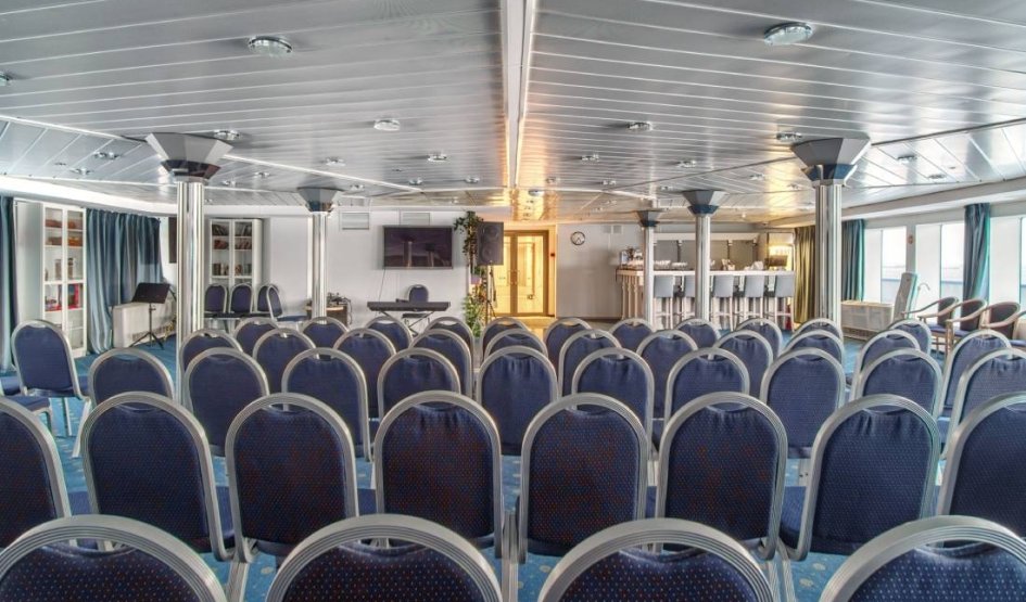 Конференц-зал / бар «Маэстро»