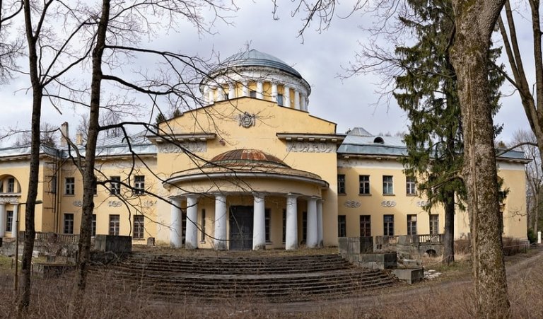 Дворец в шуваловском парке воронцовой дашковой