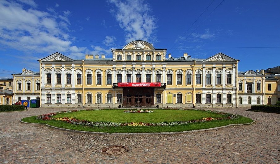 Фонтанный дом – родовое гнездо графов Шереметевых – дворцы и особняки от 1300 рублей