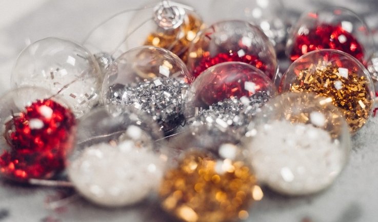 Свет и цвет Нового года (Музей оптики) – новогодние программы для школьных групп от 700 рублей