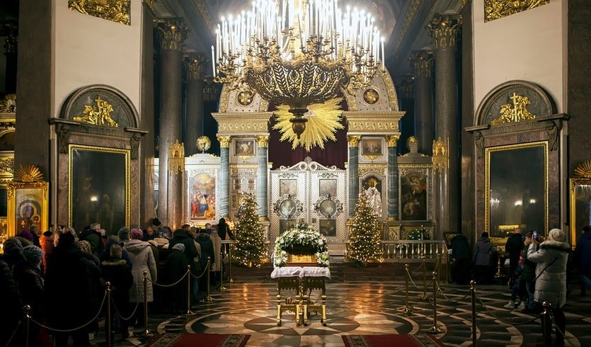 Церкви и храмы Невского проспекта с посещением Казанского собора – фото №2 – Фотобанк Лори/ Сергей Афанасьев  Церкви и храмы Невского проспекта с посещением Казанского собора – Пешеходные экскурсии