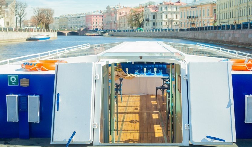 Теплоход «Аполлон» – аренда теплохода от 10000 рублей