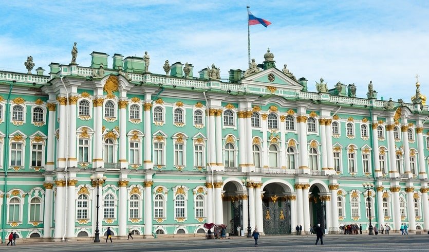 Семейные каникулы в Петербурге – сборные туры в Санкт-Петербург от 19140 рублей