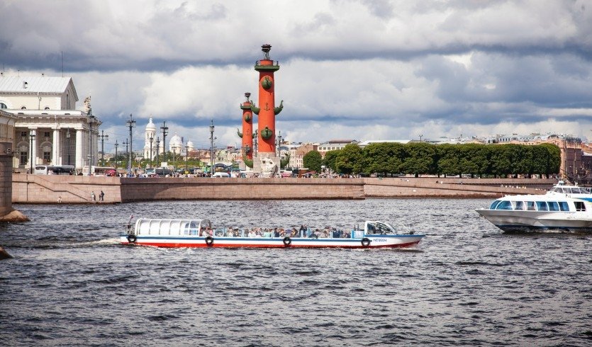 В сердце Петербурга – фото №2 – Photo by Tamara Malaniy on Unsplash  В сердце Петербурга – туры в Санкт-Петербург от 6600 рублей