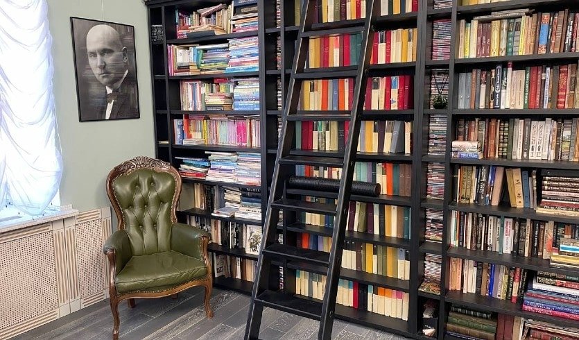 Библиотека Николя – дворцы и особняки от 1700 рублей