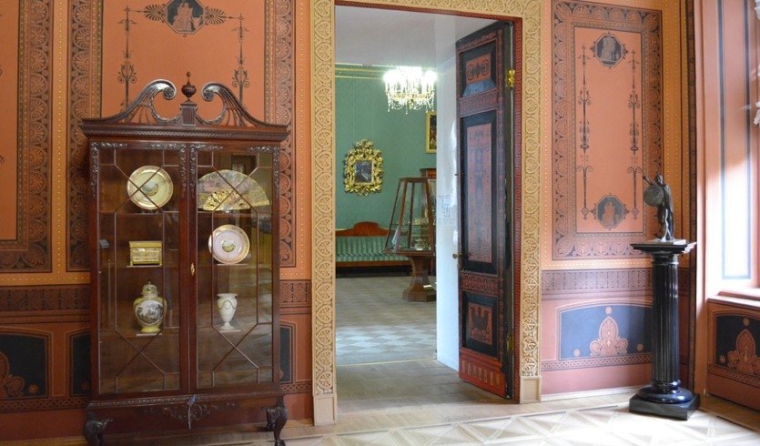 Фонтанный дом. История. Революция. Возрождение – дворцы и особняки