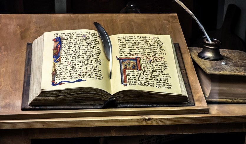 Древняя книга – Сборные экскурсии, мастер-классы, квесты для школьников в Санкт-Петербурге от 1050 рублей