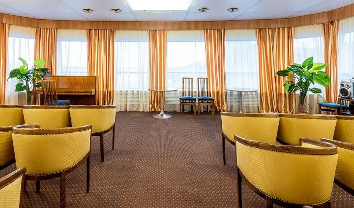 Музыкальный салон