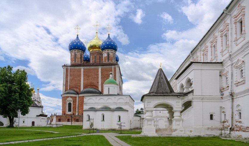 Поэт. Писатель. Драматург (Рязань-Константиново-Тула-Ясная Поляна-Озёры-Мелихово-Чехов) — экскурсия для заказных групп от 13100 рублей