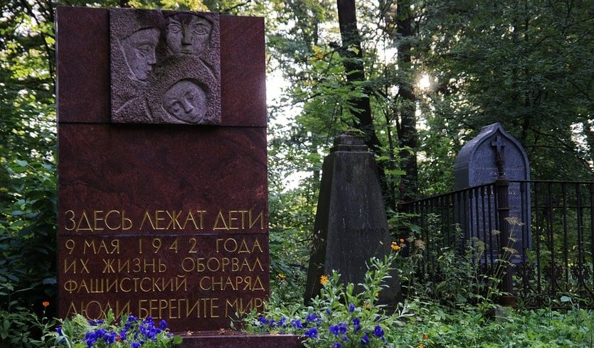 Смоленское лютеранское кладбище – пешеходные экскурсии для заказных групп от 290 рублей