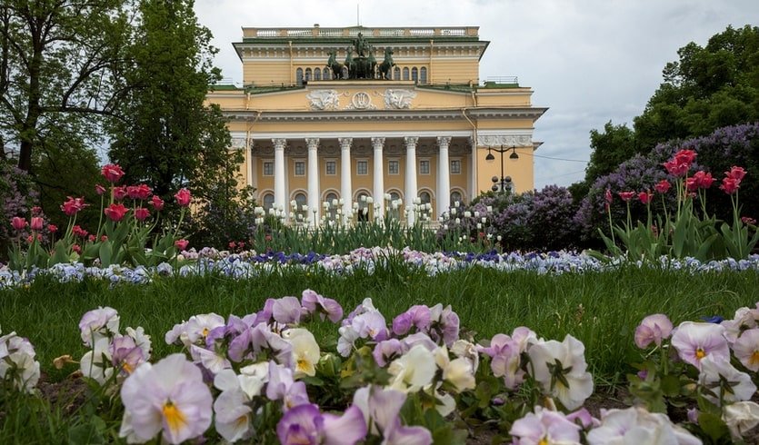 Ожерелье площадей Невского проспекта – Пешеходные экскурсии