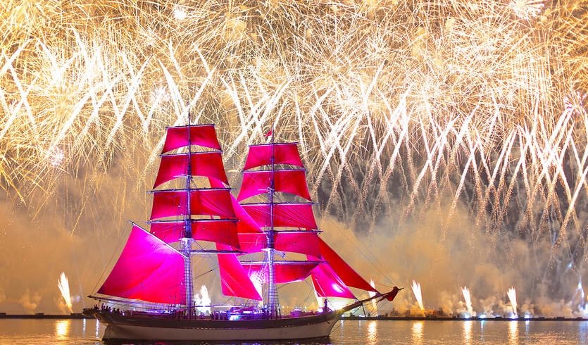 Автобусная ночная экскурсия на Алые паруса — автобусная экскурсия