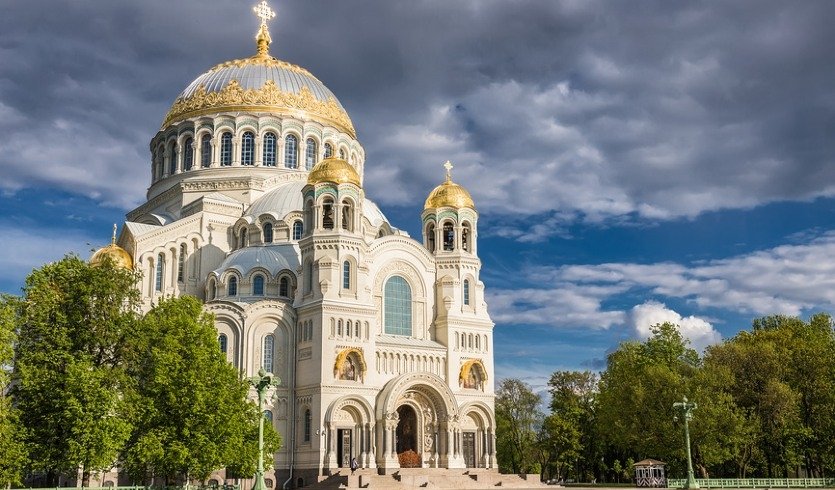 Морская прогулка по маякам Кронштадта – обзорные экскурсии