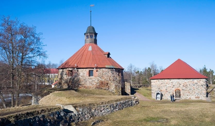 Крепость Корела и Приозерск — автобусные экскурсии от 1600 руб.
