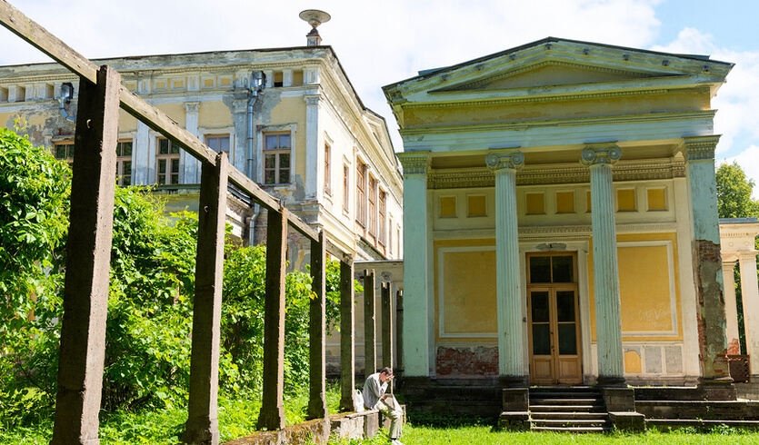 Усадьба Сергиевка и дача Бенуа — Автобусные загородные