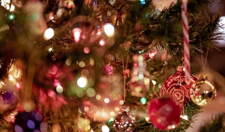 Новогодние игрушки – Сборные экскурсии для школьников в Санкт-Петербурге