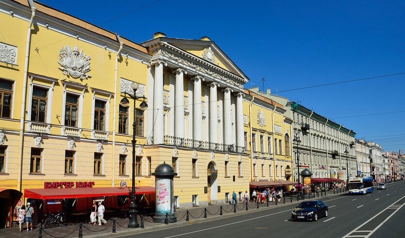 Хозяйки Салонов (экскурсия для заказных групп) – автобусные экскурсии для организованных групп от 500 рублей