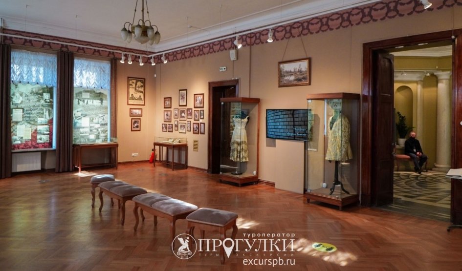 Экспонаты в особняке М. Ф. Кшесинской — Интерьерная экскурсия от 1100 рублей