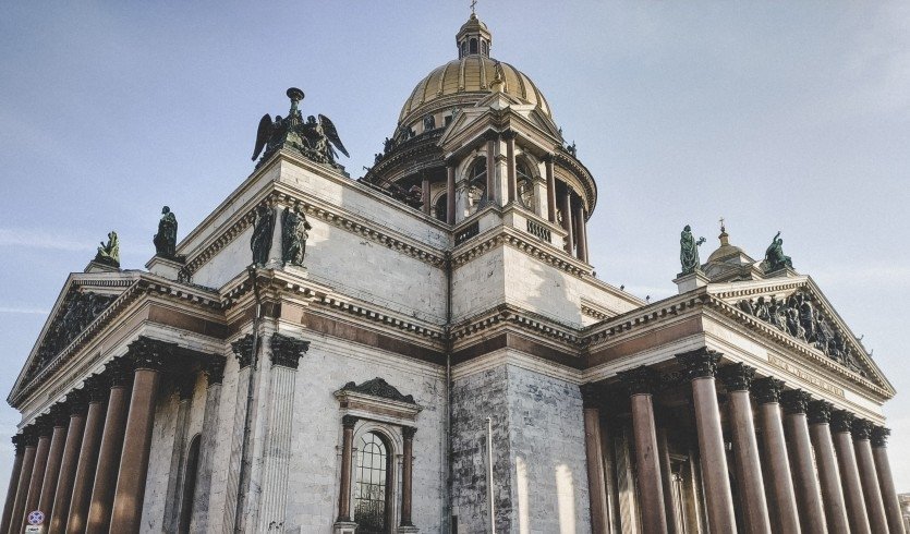 Классический Санкт-Петербург (5 дней, май-сентябрь) – фото №3 – Photo by Pavel Neznanov on Unsplash  Классический Санкт-Петербург (5 дней, май-сентябрь) – туры в Санкт-Петербург от 15150 рублей
