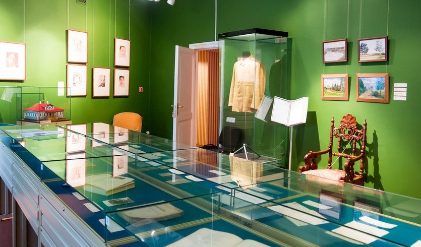 Петербург Блока (с посещением музея-квартиры поэта) — фото № 6 — Фотобанк Лори / Вячеслав Палес Петербург Блока (с посещением музея-квартиры поэта) — автобусная экскурсия