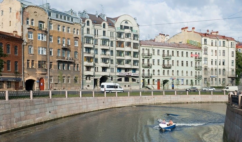 Дома и судьбы поэтов Серебряного века (Петроградская сторона) (для заказных групп) – пешеходные экскурсии для заказных групп от 290 рублей