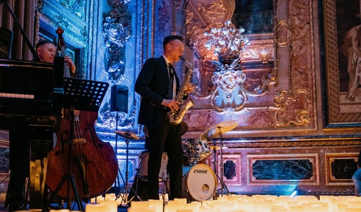 Выступление группы – дворцы и особняки от 2500 рублей Выступление группы – дворцы и особняки от 2500 рублей