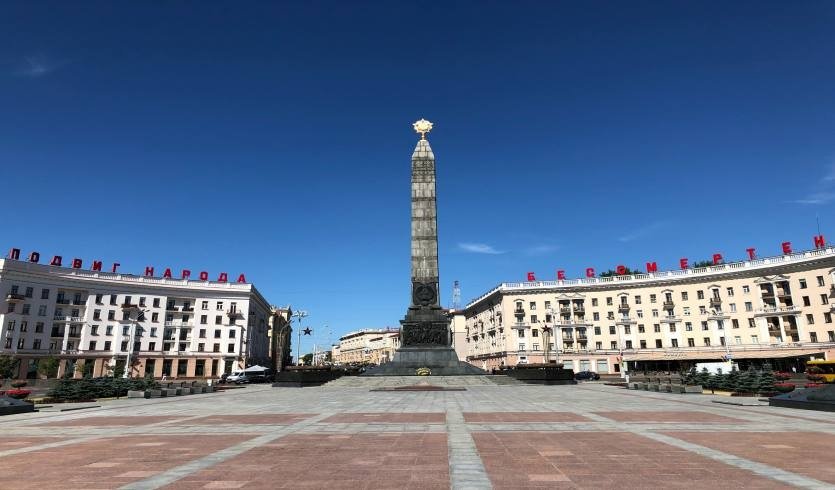 Беларусь, 3 дня: Минск, Хатынь, Мир, Брест – фото №1 – Photo by Osman Yunus Bekcan on Unsplash Беларусь, 3 дня: Минск, Хатынь, Мир, Брест – туры для школьников от 8850 рублей