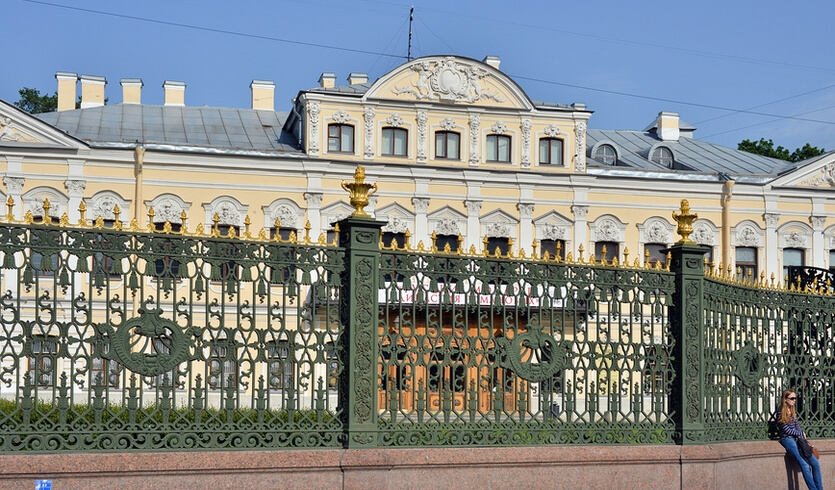 Звучащий мир музыкальных инструментов (Шереметевский дворец) — Дворцы и особняки