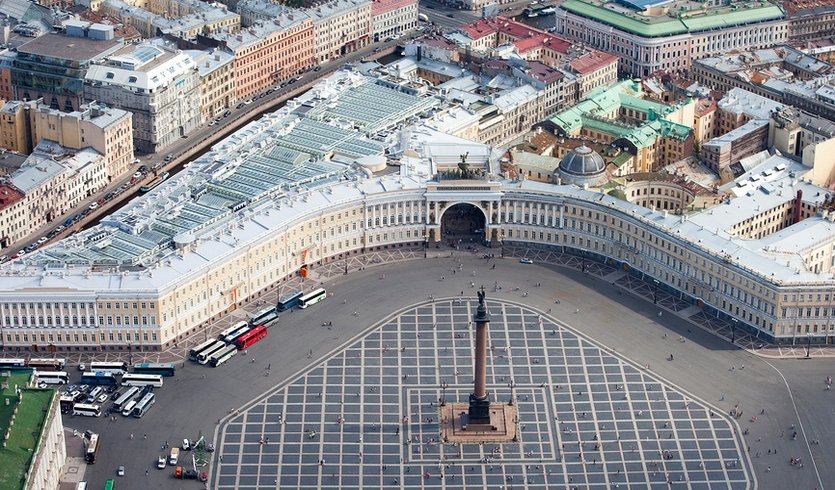 Дворцовая площадь – Туры в СПб от 6700 рублей