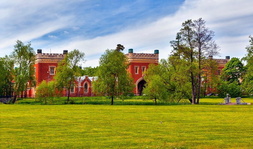 Архитектура Николая Бенуа в Петергофе – загородные экскурсии