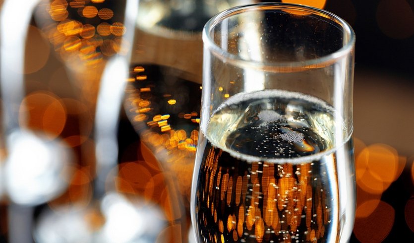 Шампанское в Петербурге (для заказных групп) — Экскурсии для организованных групп от 950 рублей