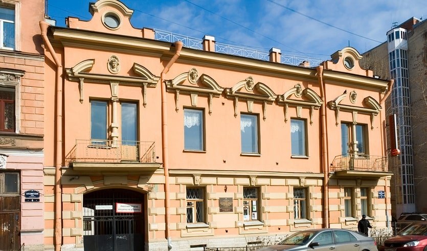 Парадные от 1-й до 10-й Советской (для заказных групп) – пешеходные экскурсии для заказных групп от 320 рублей