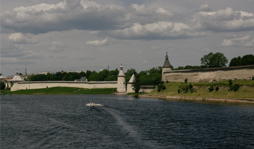 Псков, Изборск, Печоры (для заказных групп) – автобусные экскурсии для организованных групп от 2250 рублей