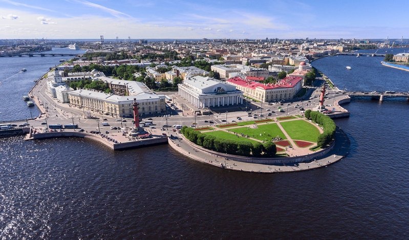 Обзорная экскурсия с Русским музеем — фото № 2 — Фотобанк Лори / Андрей Кекяляйнен Обзорная экскурсия с Русским музеем — автобусная экскурсия от 1000 руб.