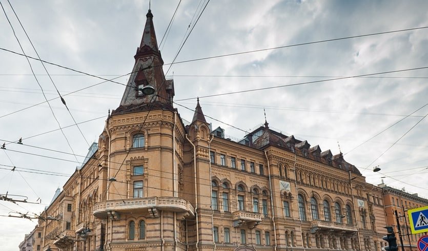 Волшебные дворы Литейного (для заказных групп) – пешеходные экскурсии для заказных групп от 290 рублей