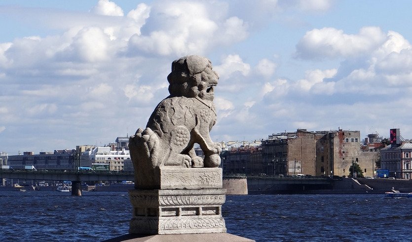 В мире животных: анималистика в архитектуре города - фото № 1