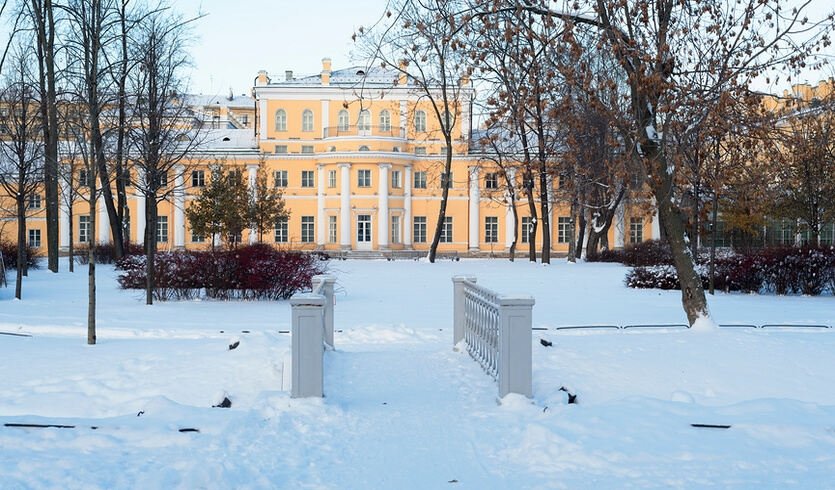 Новогодний калейдоскоп в музее-усадьбе Г. Р. Державина — фото № 1 — Фотобанк Лори / Александр Щепин Новогодний калейдоскоп в музее-усадьбе Г. Р. Державина — Дворцы и особняки