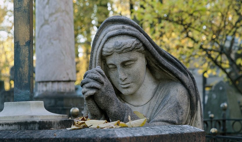 Любовные истории царского дома (с посещением некрополя Александро-Невской Лавры) (для заказных групп) – автобусные экскурсии для организованных групп от 900 рублей