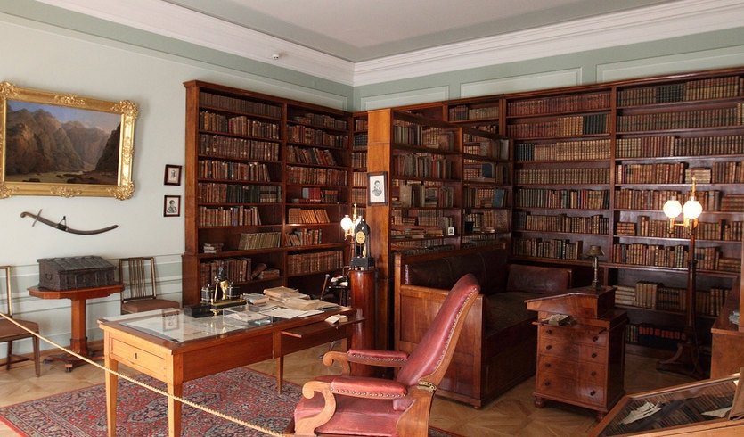 Интерьер Музея-квартиры А.С. Пушкина – экскурсии и программы для детей от 2200 рублей