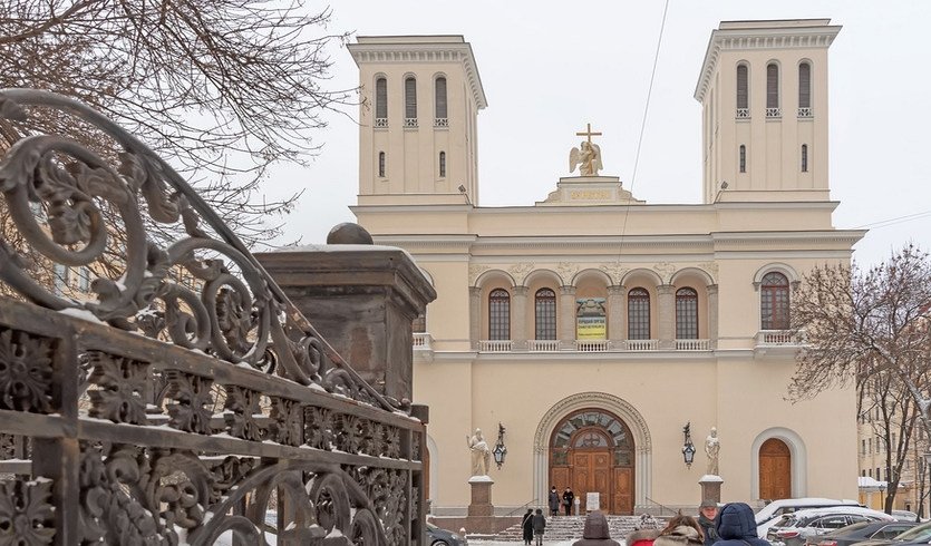 Католическое Рождество в Петербурге — фото № 1 — Фотобанк Лори / Наталия Румянцева Католическое Рождество в Петербурге — автобусная экскурсия