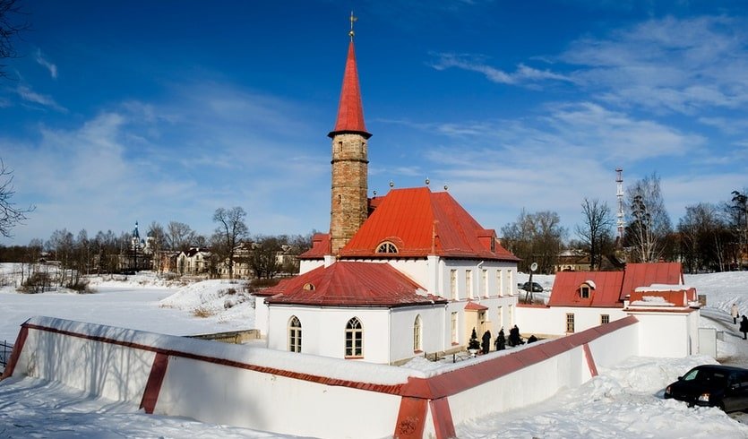 Приоратский дворец – новогодние программы для школьных групп от 1680 рублей