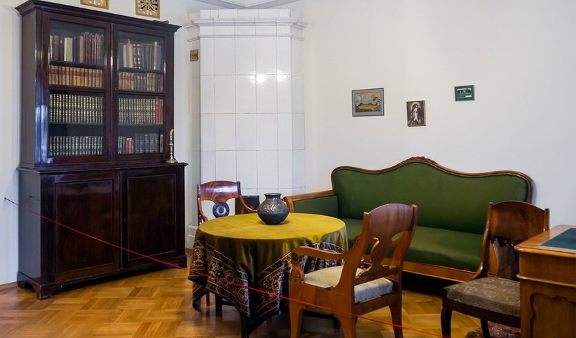 Петербург Блока (с посещением музея-квартиры поэта) — фото № 3 — Фотобанк Лори / Вячеслав Палес Петербург Блока (с посещением музея-квартиры поэта) — автобусная экскурсия