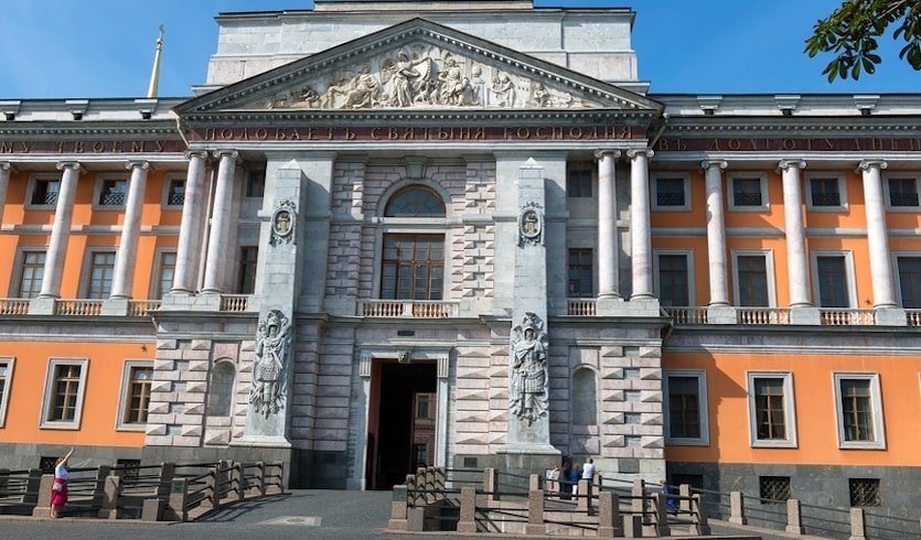 Весь Михайловский (Инженерный) замок — индивидуальные экскурсии от 1300 руб.