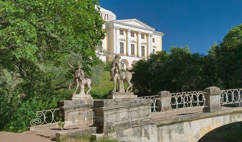 «Мир женщины и её увлечений» в Павловске (для групп) — Экскурсии для организованных групп от 1200 рублей