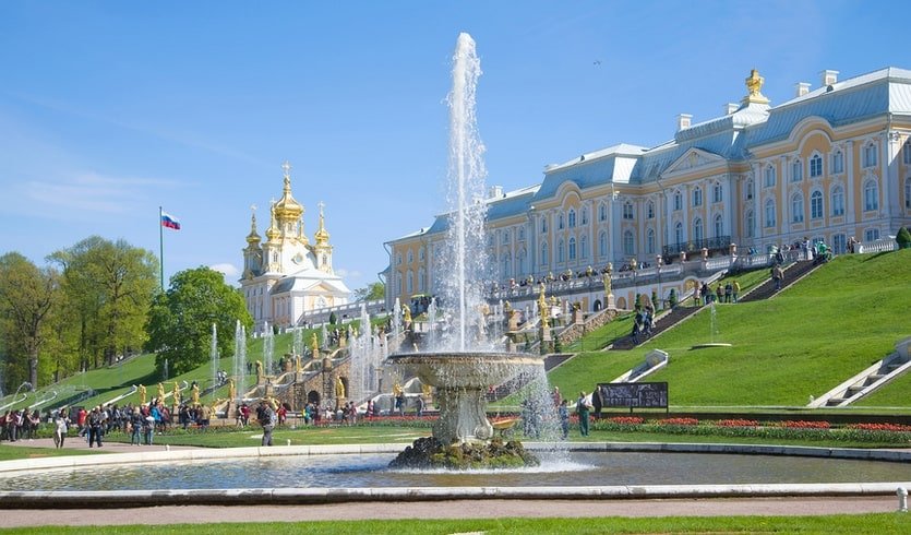 Большой Петергофский дворец – индивидуальные (VIP) экскурсии и туры в Санкт-Петербурге от 14000 рублей