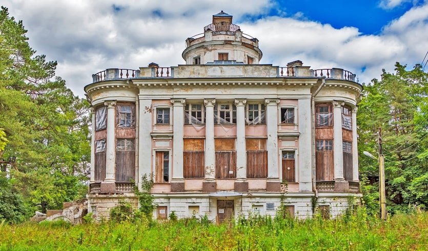 Романтика заброшенных усадеб Ленинградской области — фото № 1 — Фотобанк Лори / Сергей Афанасьев Романтика заброшенных усадеб Ленинградской области — автобусные экскурсии от 2500 руб.