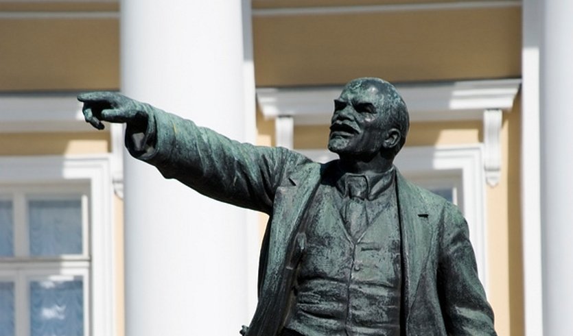 Эра Милосердия. Вокруг Смольного (для заказных групп) – пешеходные экскурсии для заказных групп от 290 рублей