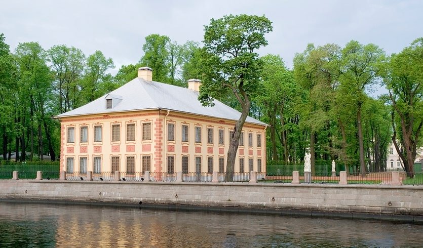Летний дворец Петра I – сборные туры в Санкт-Петербург от 21990 рублей
